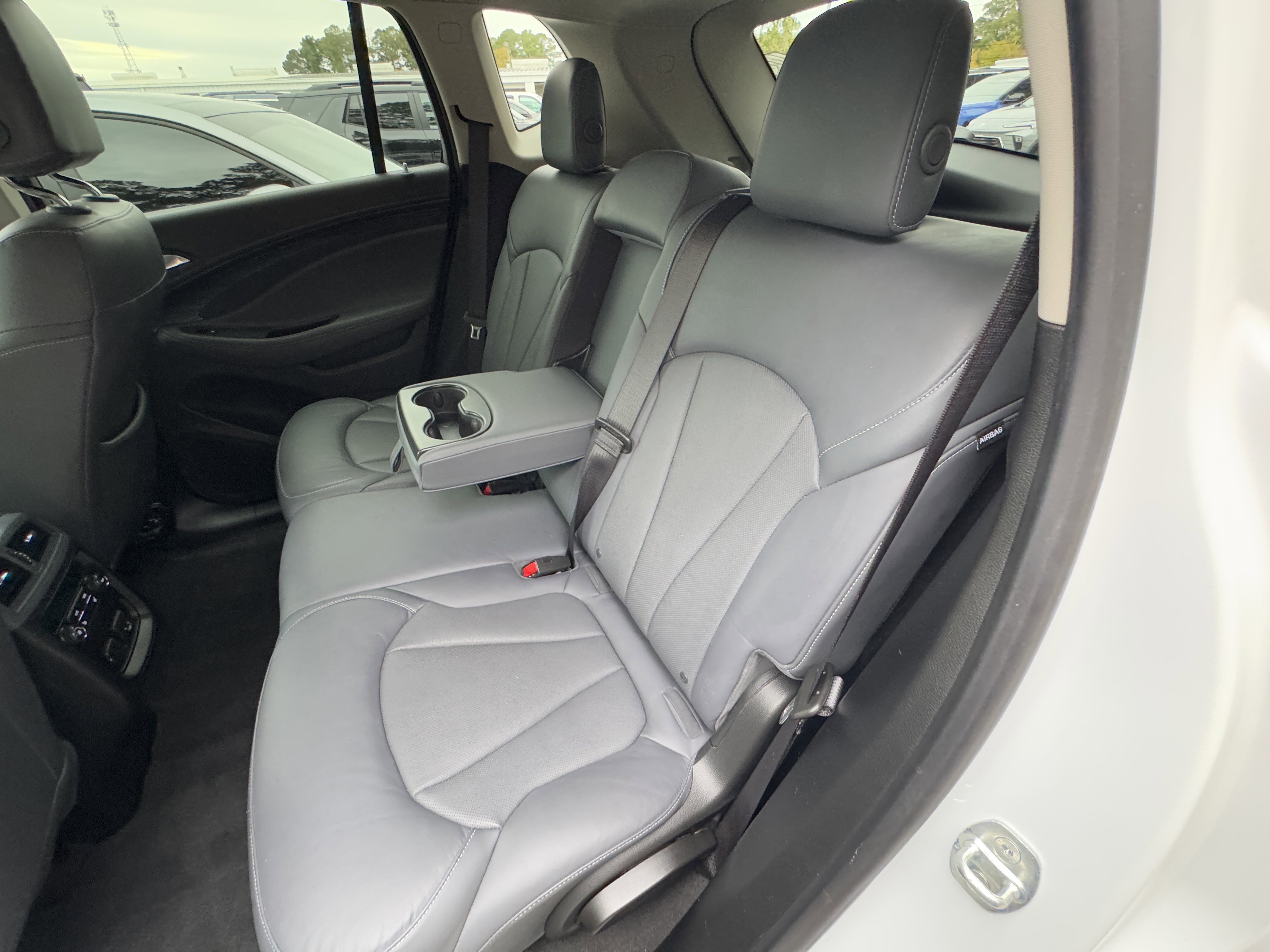 Used 2020 Buick Envision Essence image 17