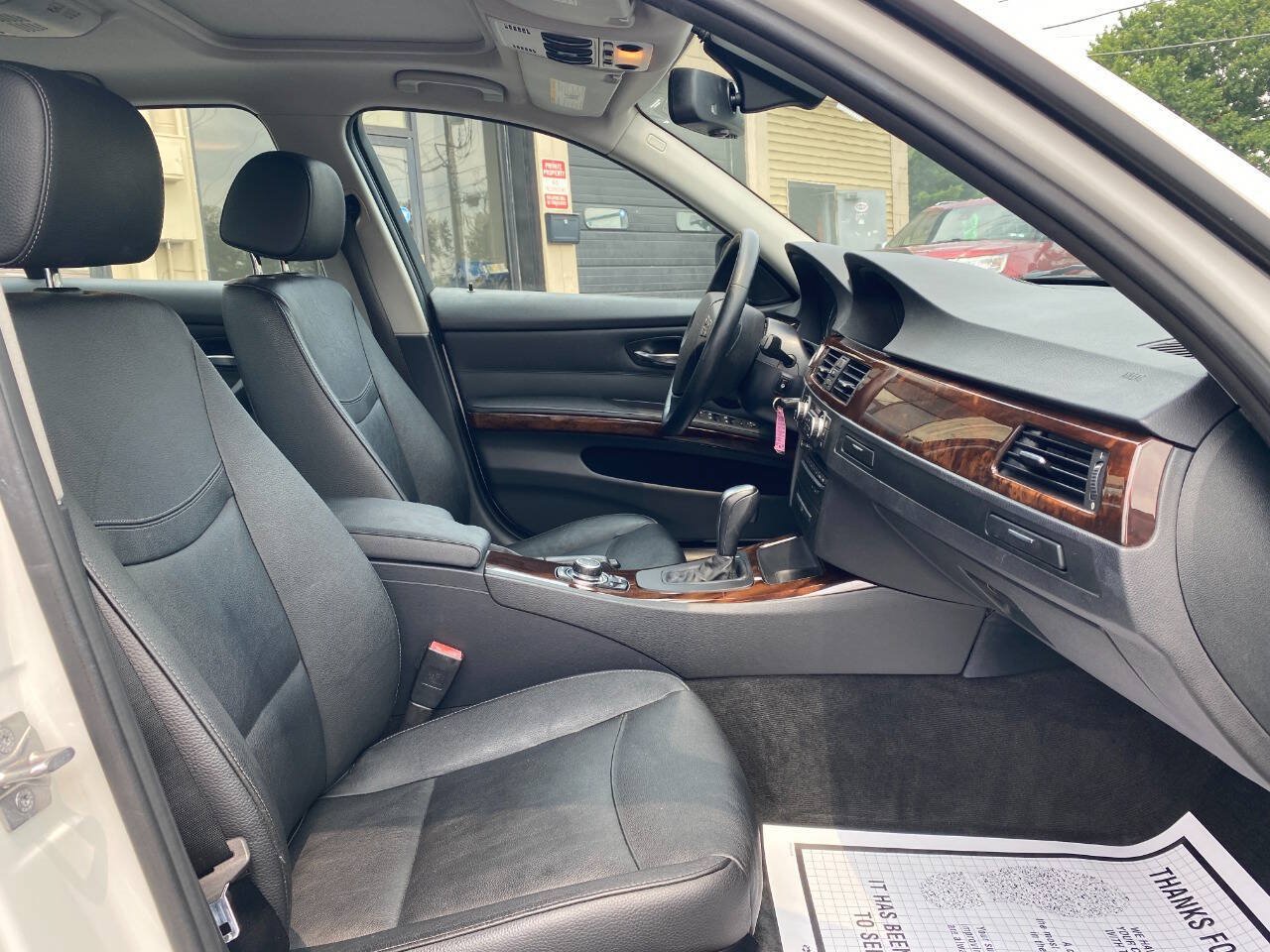 Used 2011 BMW 328i xDrive Sedan w/ Premium Pkg 2 AWD/4WD image 28