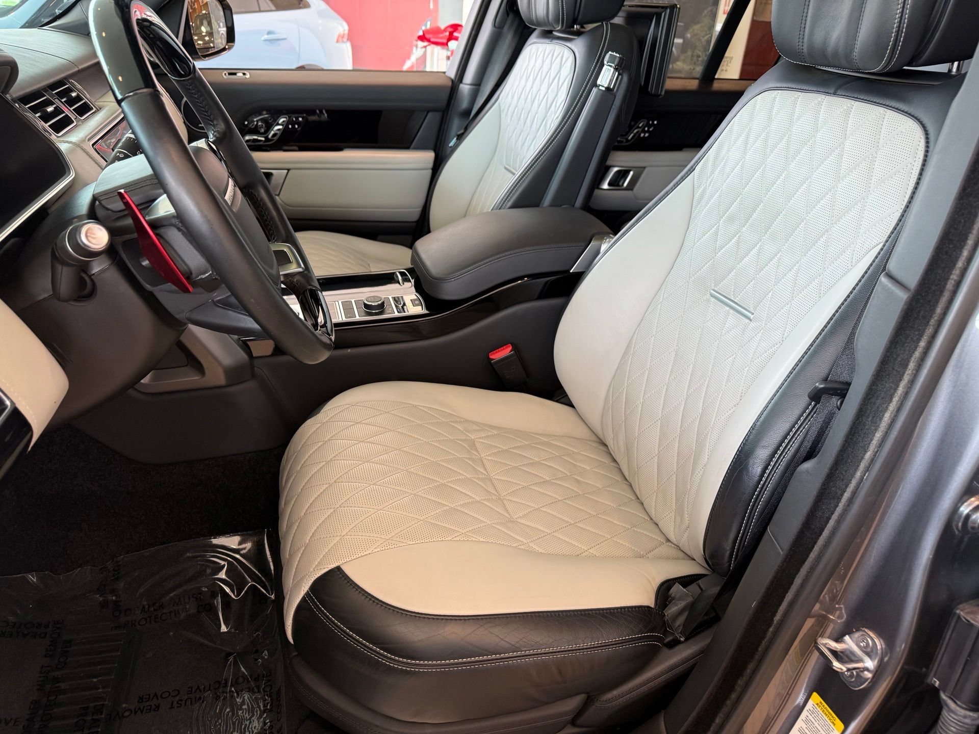 Used 2018 Land Rover Range Rover SV Autobiography Dynamic AWD/4WD image 25