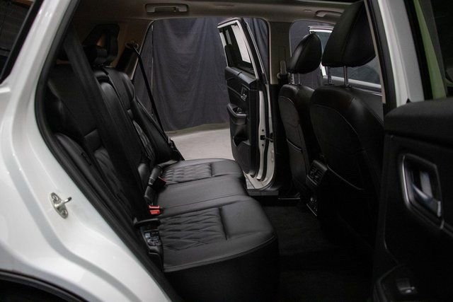 Used 2024 Nissan Rogue Platinum w/ Platinum Premium Package image 18