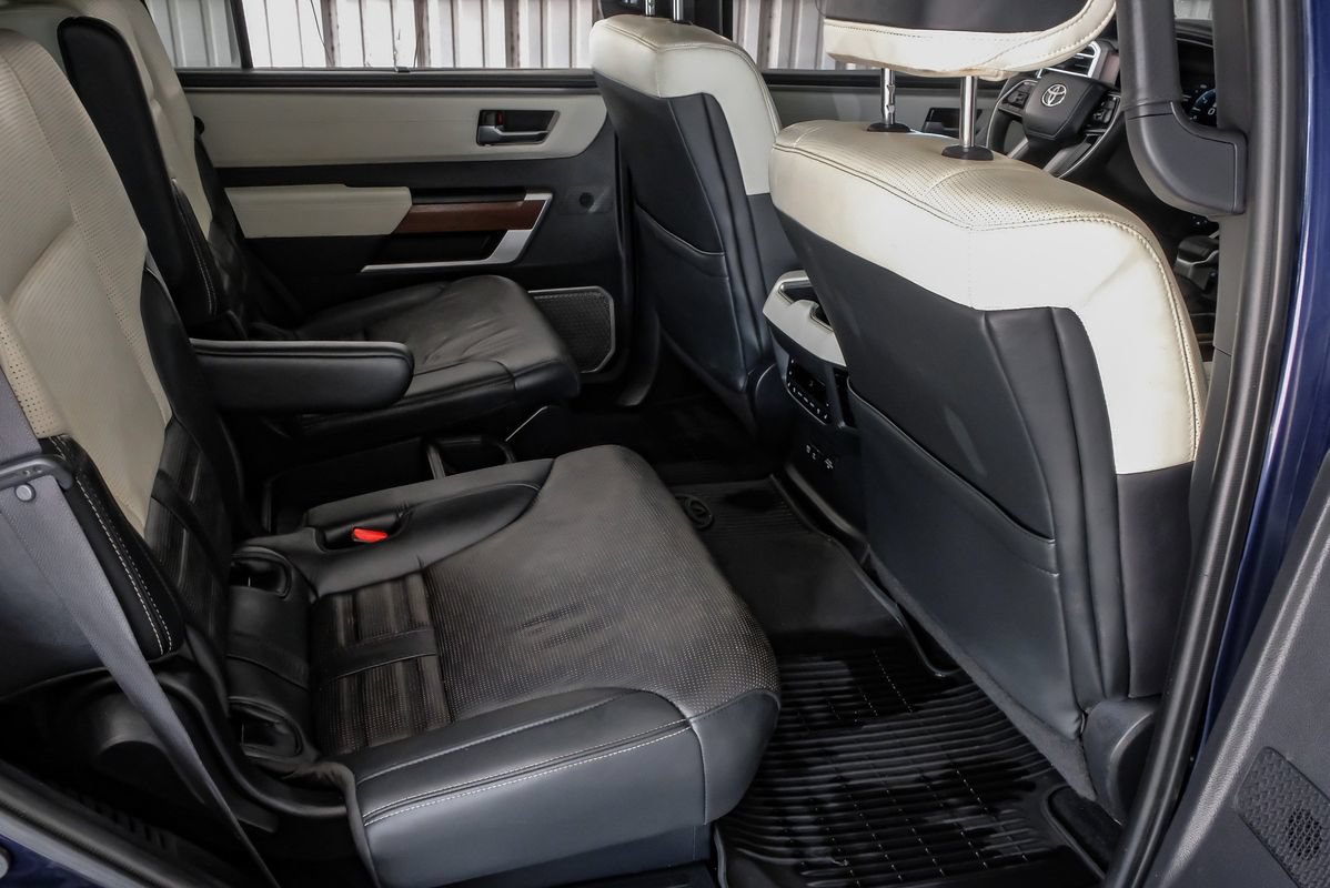 Used 2023 Toyota Sequoia Capstone AWD/4WD image 34