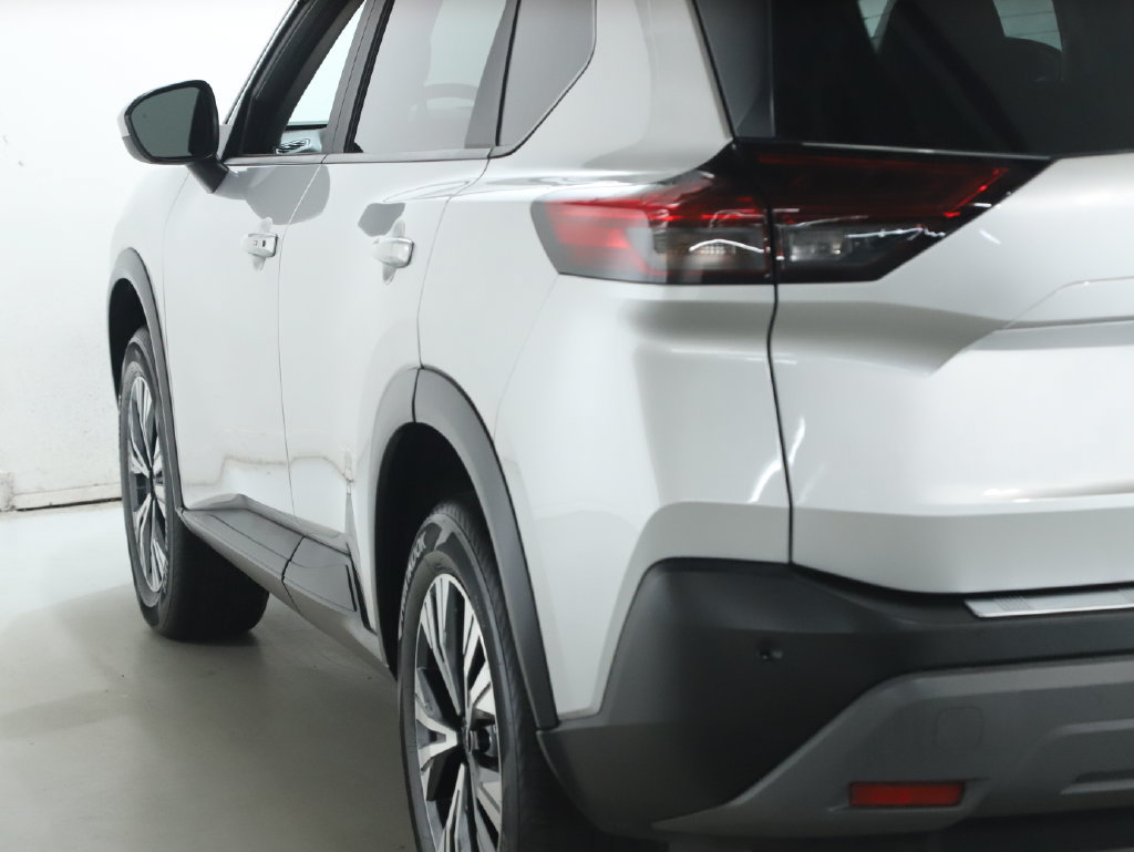 Used 2023 Nissan Rogue SV AWD/4WD image 41