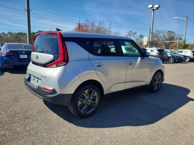 Used 2021 Kia Soul S image 2
