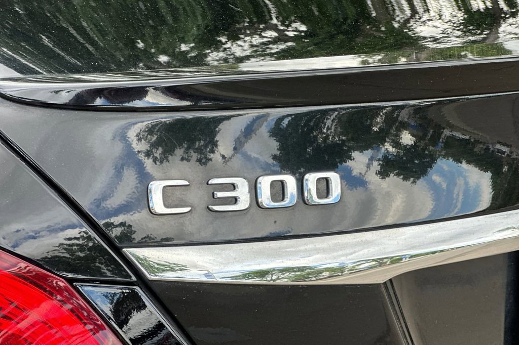 Used 2018 Mercedes-Benz C 300 Sedan w/ Multimedia Package image 26