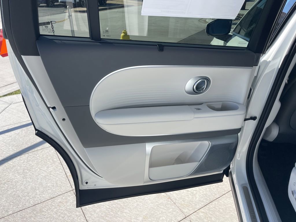 New 2026 Hyundai Ioniq 9 Limited image 25