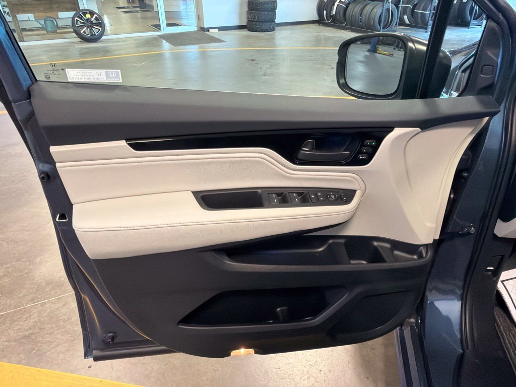New 2027 Honda Odyssey Touring image 19