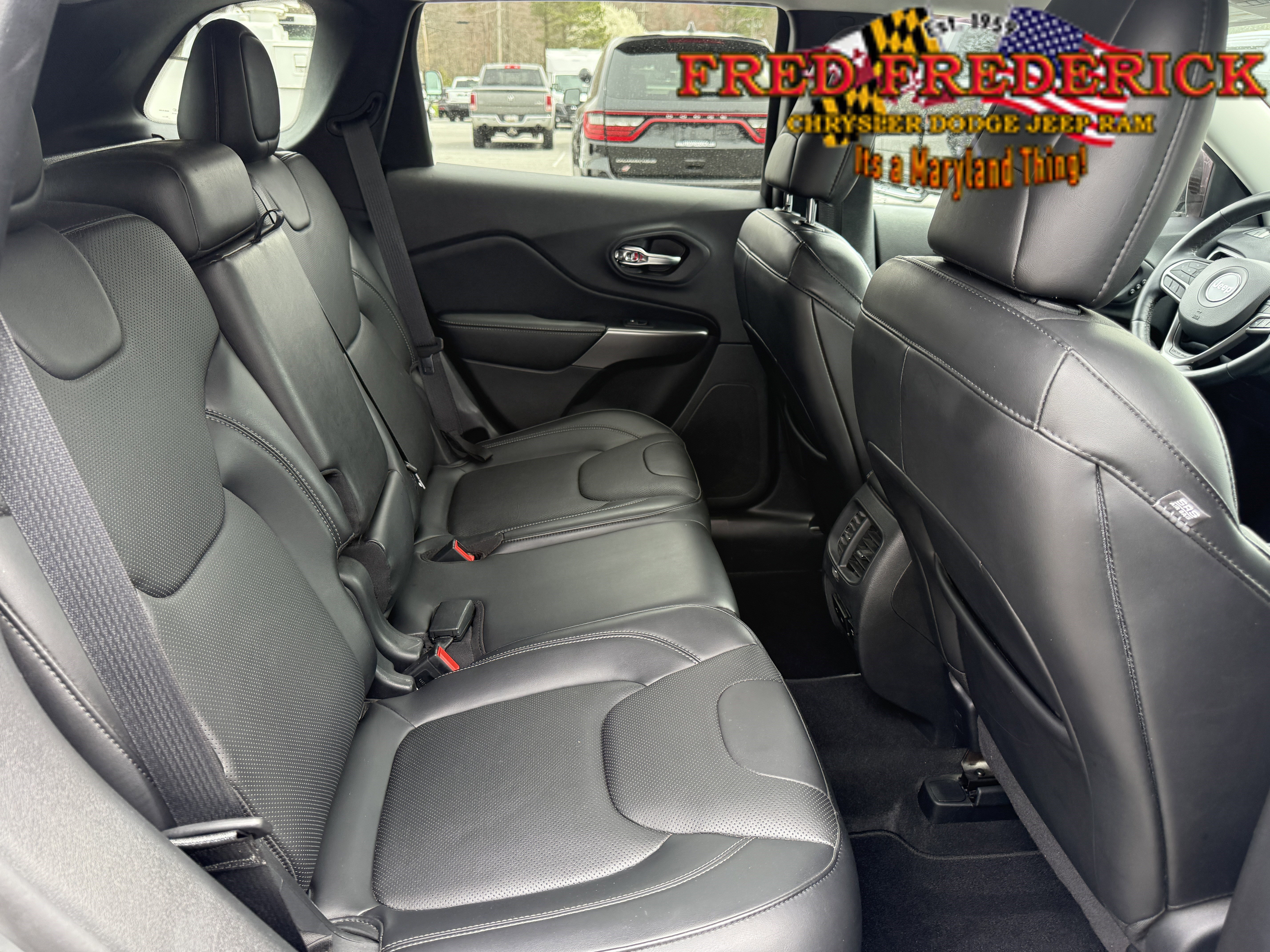 Used 2020 Jeep Cherokee Limited w/ Technology Group image 17