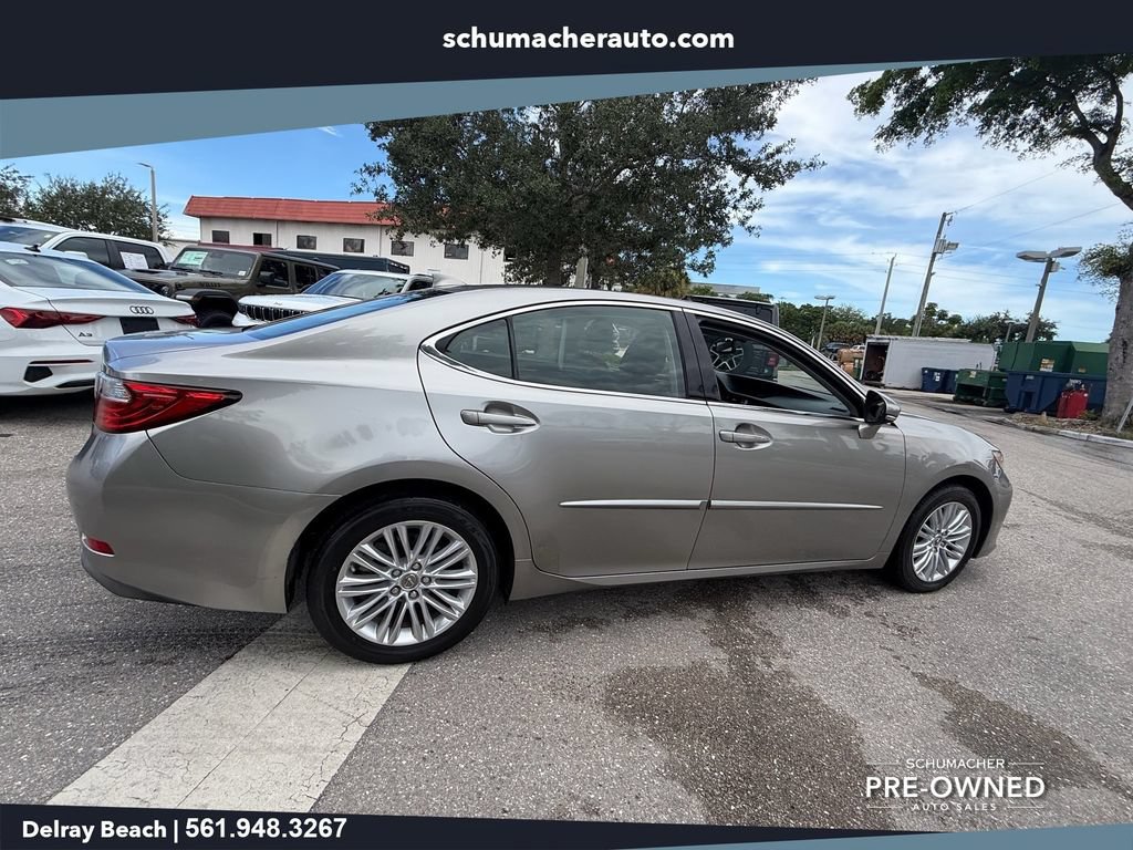 Used 2015 Lexus ES 350 w/ Luxury Package FWD image 7