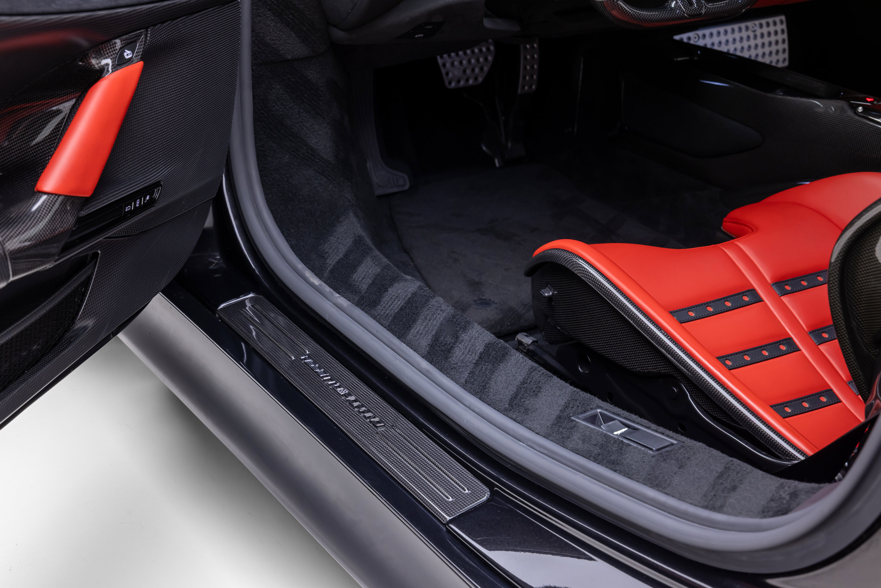 Certified 2021 Ferrari SF90 Stradale AWD/4WD image 43