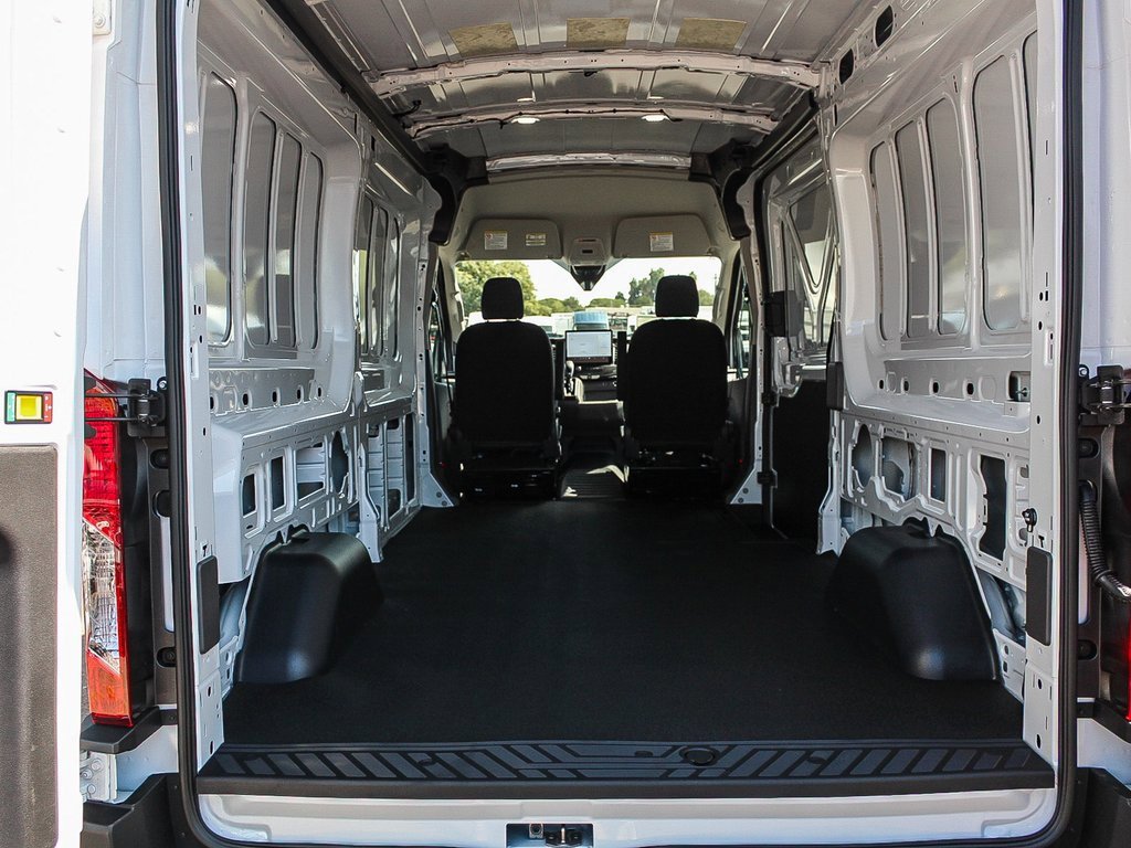 New 2026 Ford Transit 250 148 Medium Roof image 28