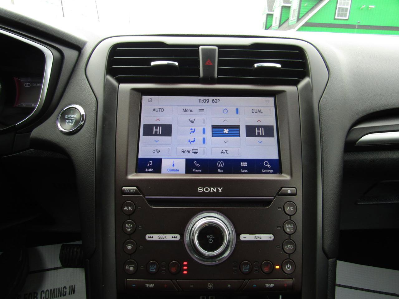 Used 2020 Ford Fusion Energi Titanium FWD image 13