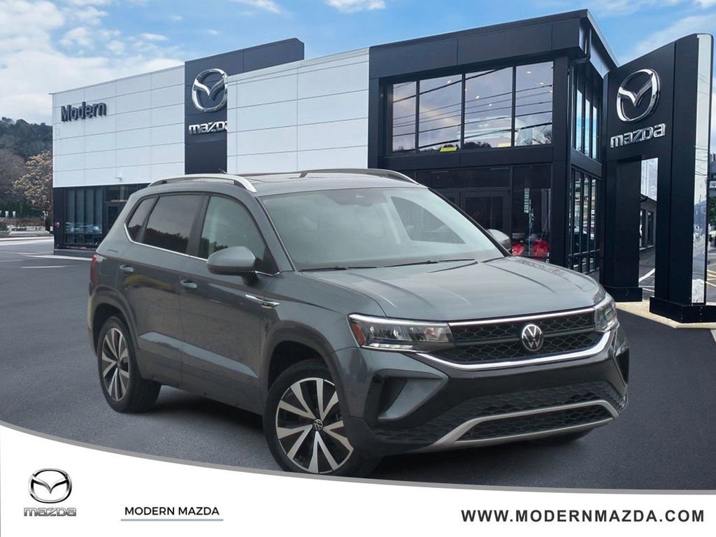 Used 2023 Volkswagen Taos SE AWD/4WD image 1