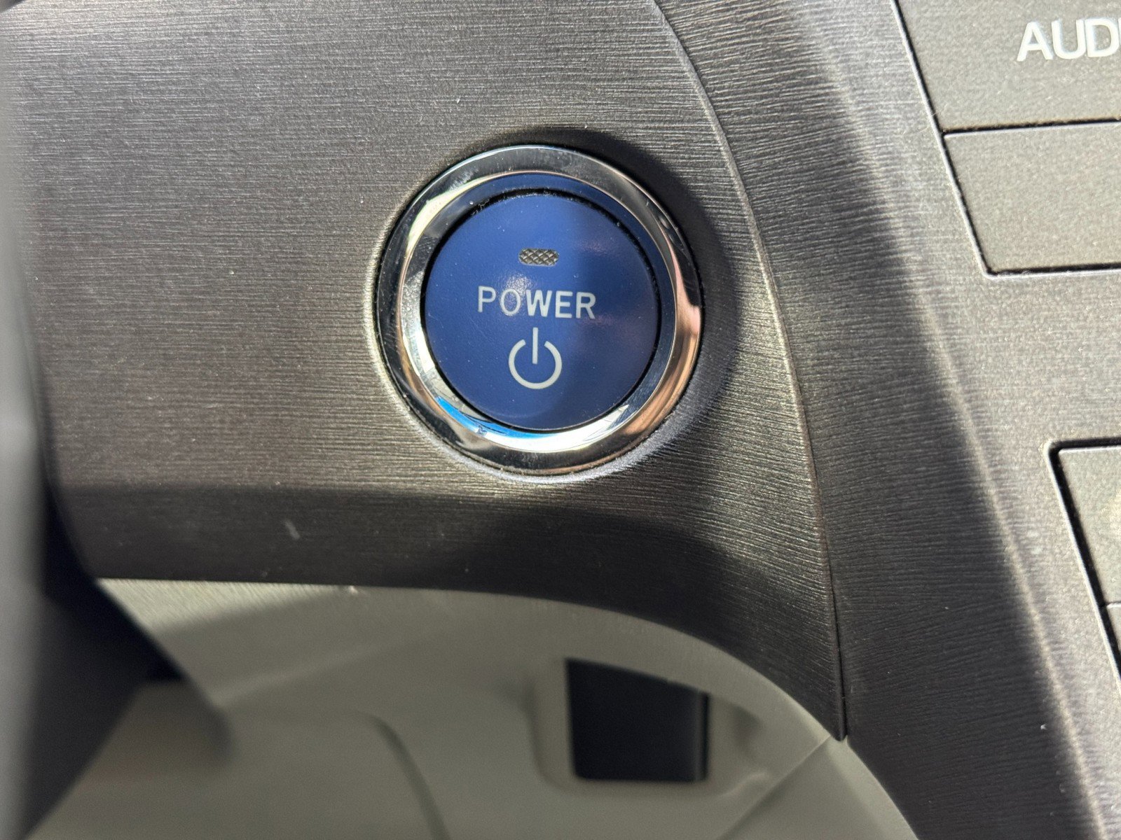 Used 2015 Toyota Prius Two image 20