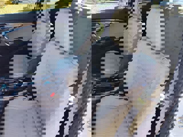 Used 2017 Honda Accord EX image 14