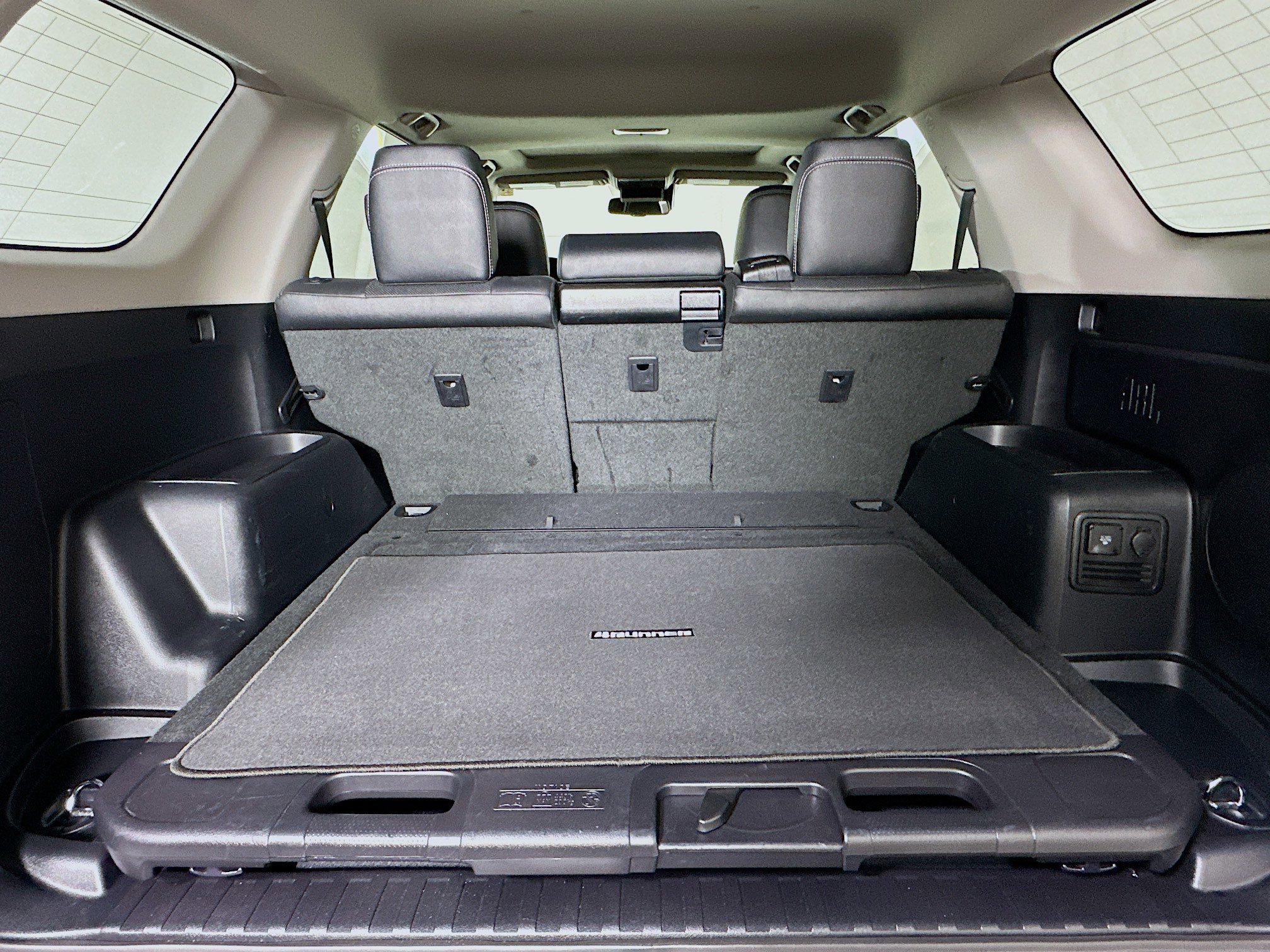 Used 2024 Toyota 4Runner Limited image 31