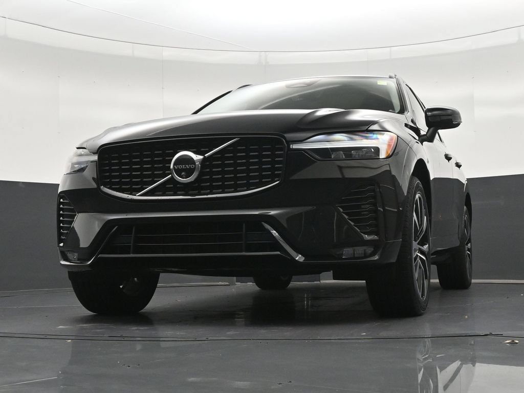 Certified 2024 Volvo XC60 B5 Plus w/ Protection Package Premier AWD/4WD image 34