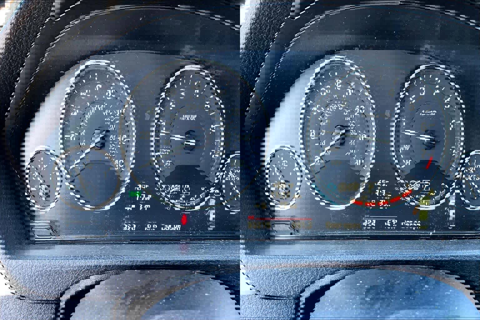 Used 2014 BMW 320i Sedan image 25