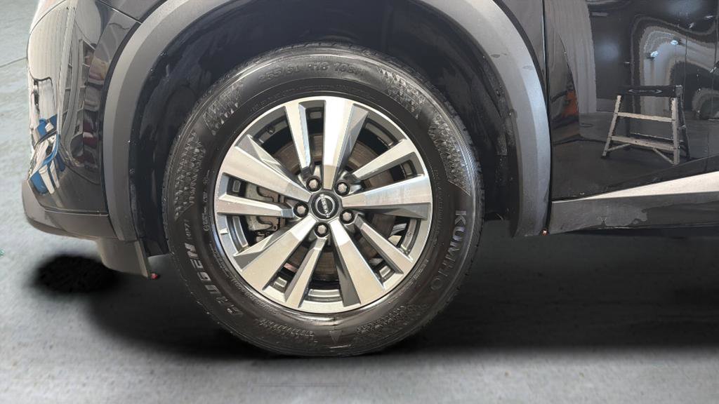 Certified 2025 Nissan Pathfinder SL image 14