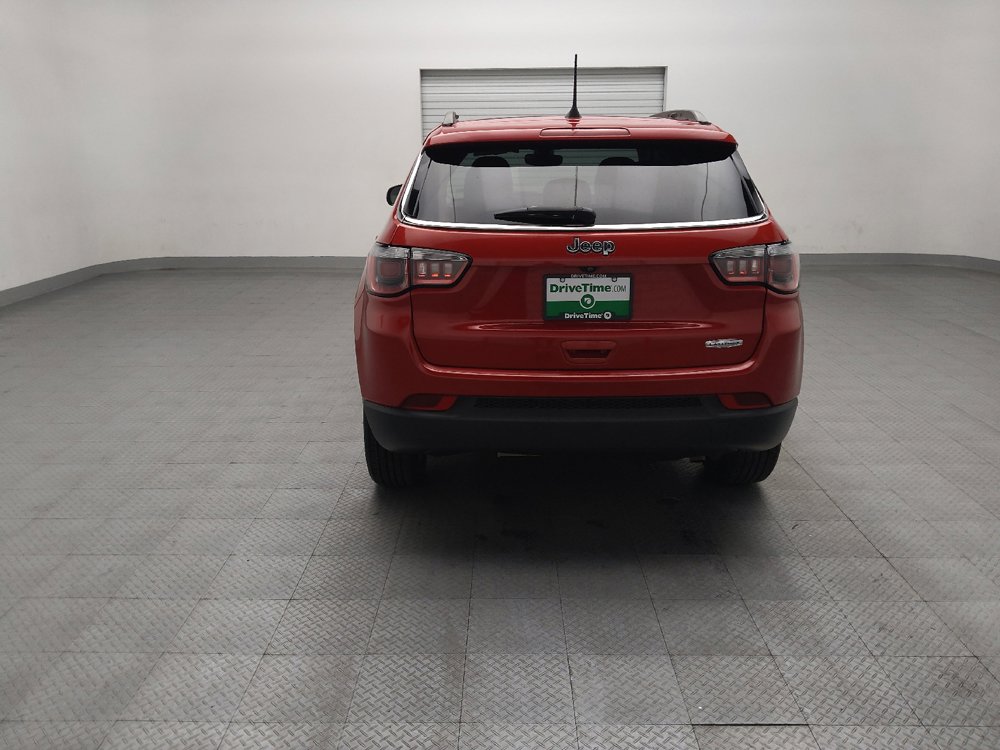 Used 2017 Jeep Compass Latitude w/ Popular Equipment Group FWD image 6