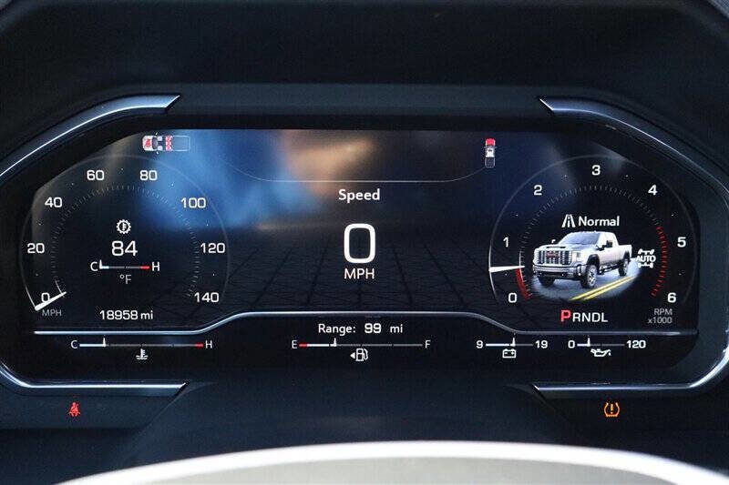 Used 2024 GMC Sierra 3500 Denali w/ Denali Reserve Package image 18