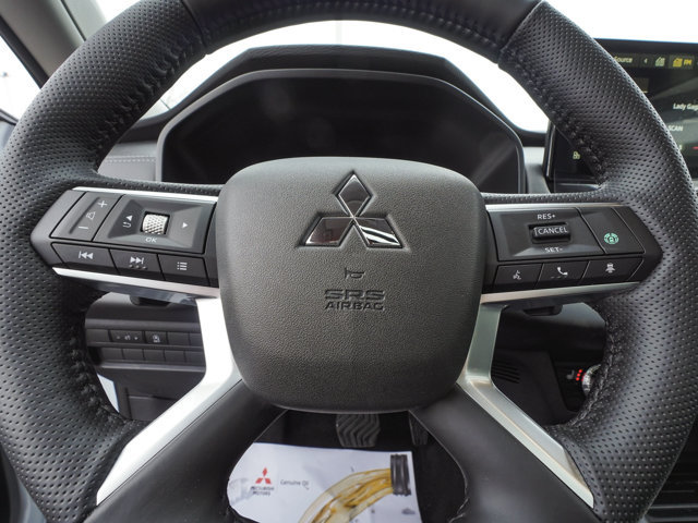 New 2026 Mitsubishi Outlander AWD image 16