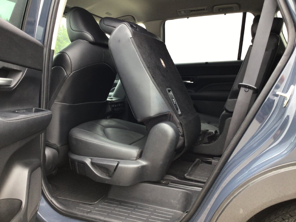 Used 2024 Toyota Grand Highlander AWD image 36