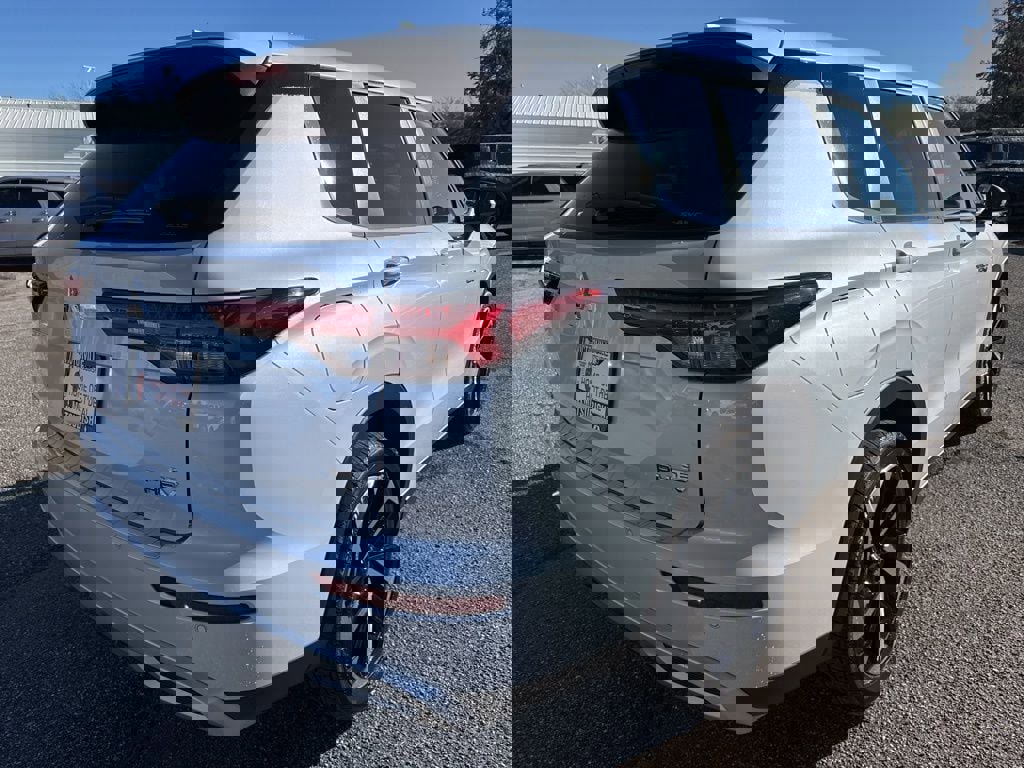 New 2025 Mitsubishi Outlander SE image 7