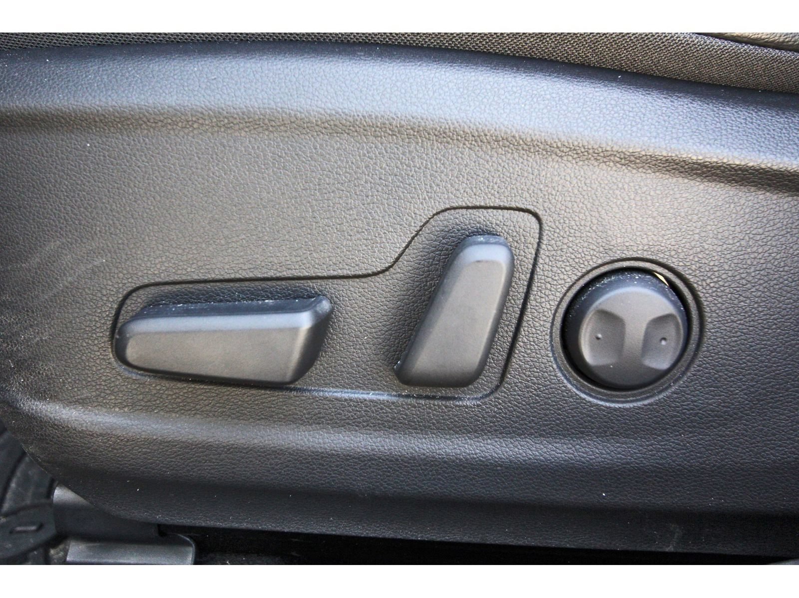 Used 2018 Hyundai Kona Ultimate FWD image 30