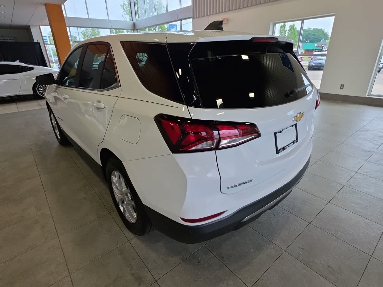 Used 2023 Chevrolet Equinox LT FWD image 13