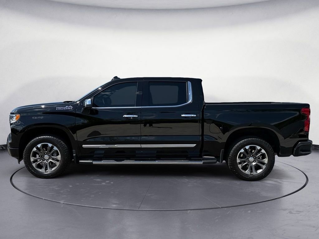 Used 2025 Chevrolet Silverado 1500 High Country w/ Z71 Off-Road Package AWD/4WD image 2