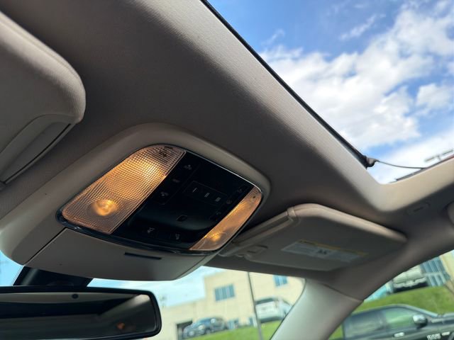 Used 2019 Chrysler 300 Touring w/ Quick Order Package 2EF image 39