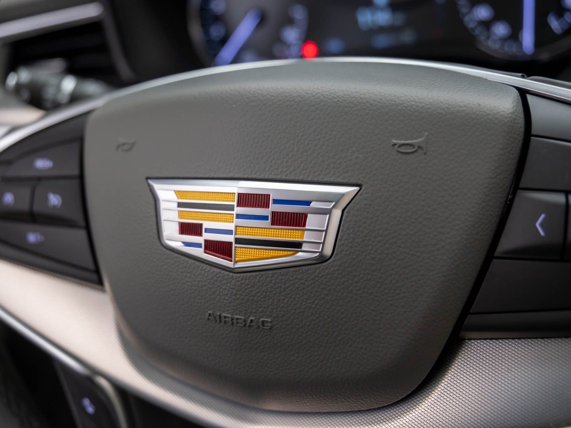 Certified 2025 Cadillac XT5 Premium Luxury w/ LPO, Floor Liner Package image 26