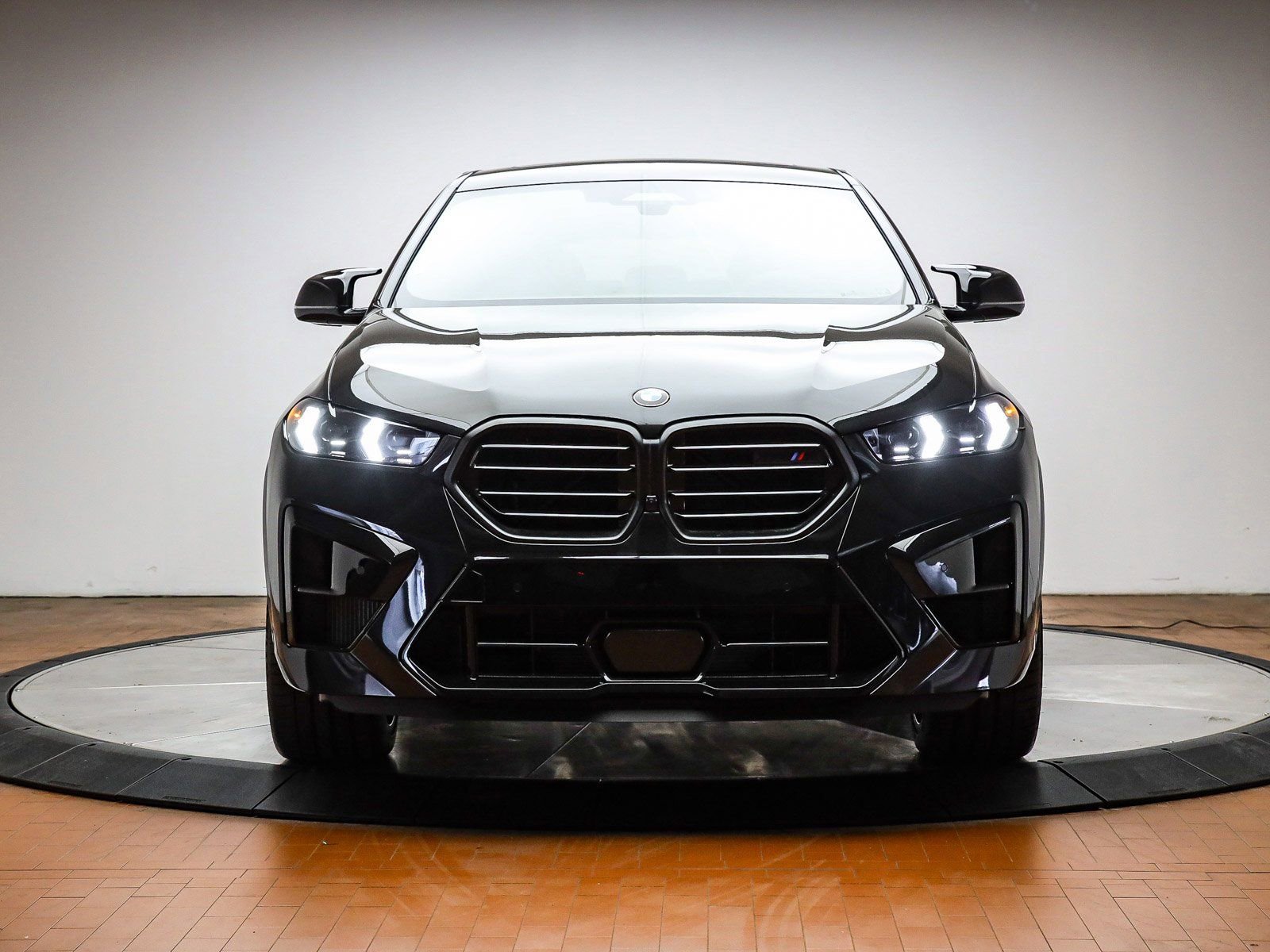 New 2026 BMW X6 M Competition w/ Executive Package AWD/4WD image 2