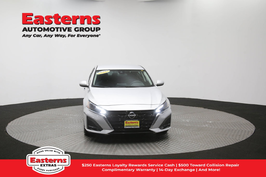 Used 2023 Nissan Altima 2.5 SV FWD image 53