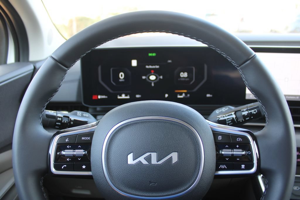 New 2027 Kia Carnival SX FWD image 33