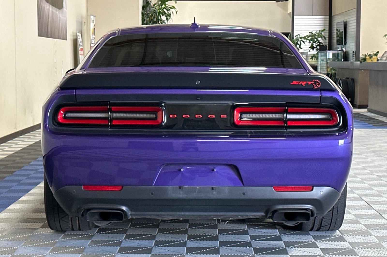 Used 2016 Dodge Challenger SRT Hellcat RWD image 5