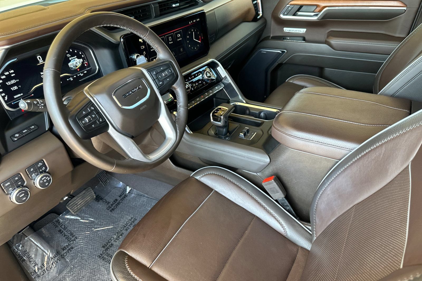 Certified 2023 GMC Sierra 1500 Denali w/ Denali Reserve Package AWD/4WD image 10