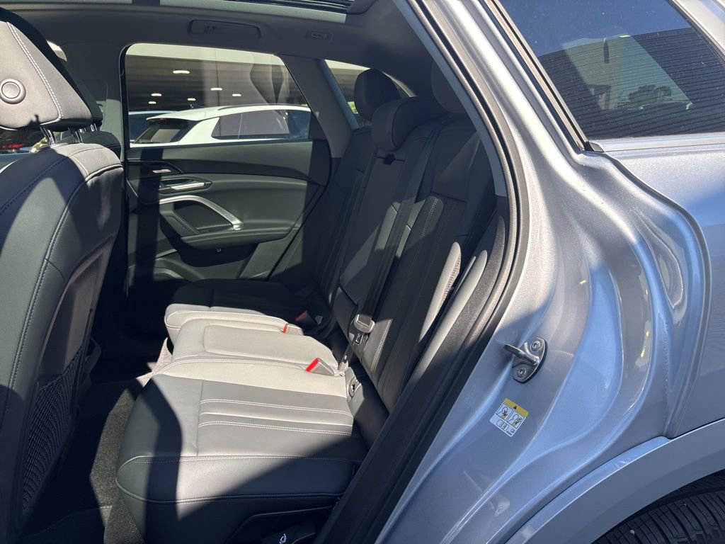 Used 2025 Audi Q5 Premium Plus w/ Premium Plus image 14