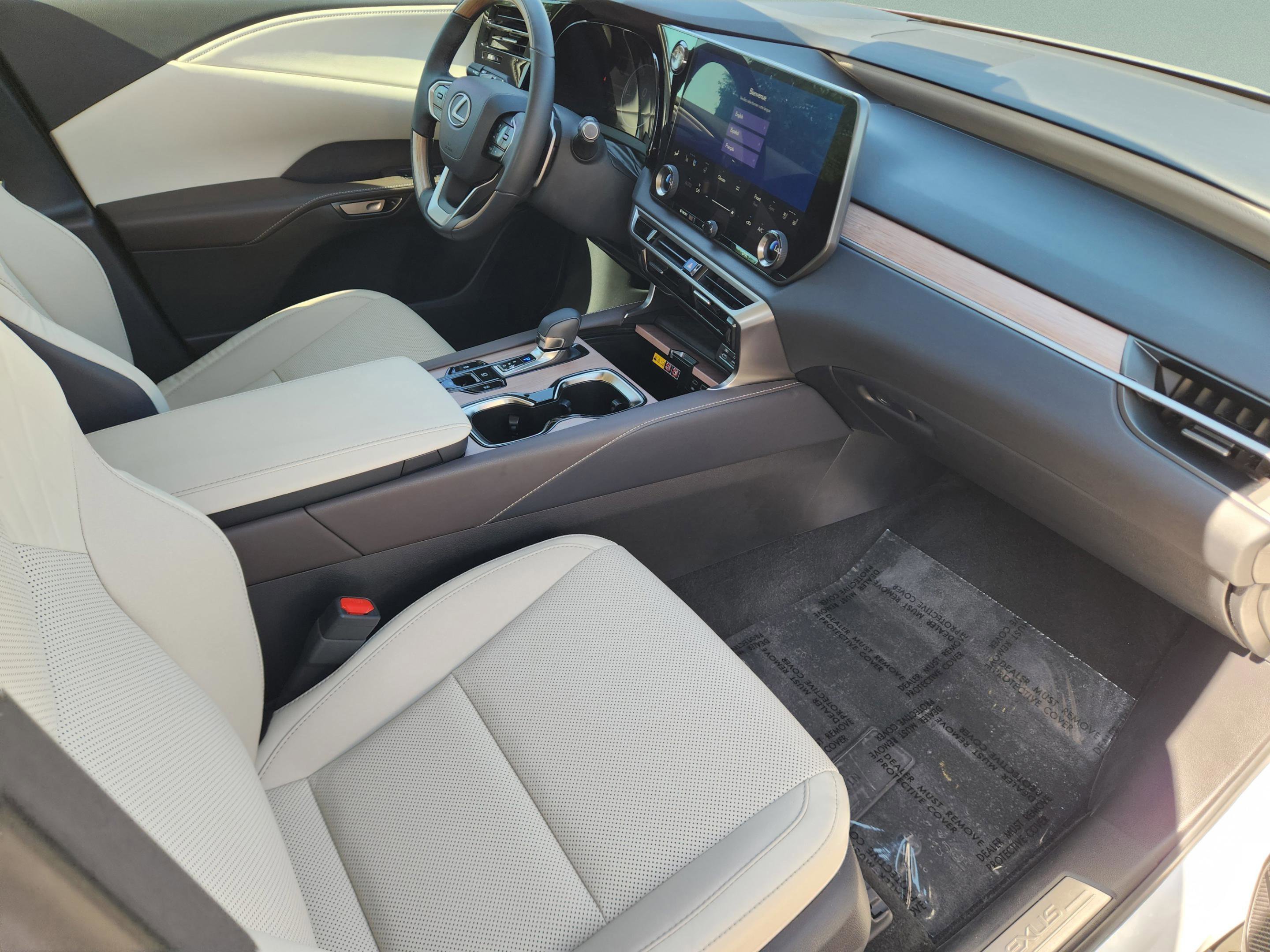 Used 2023 Lexus RX 350 Premium w/ Accessory Package (Z1) FWD image 7
