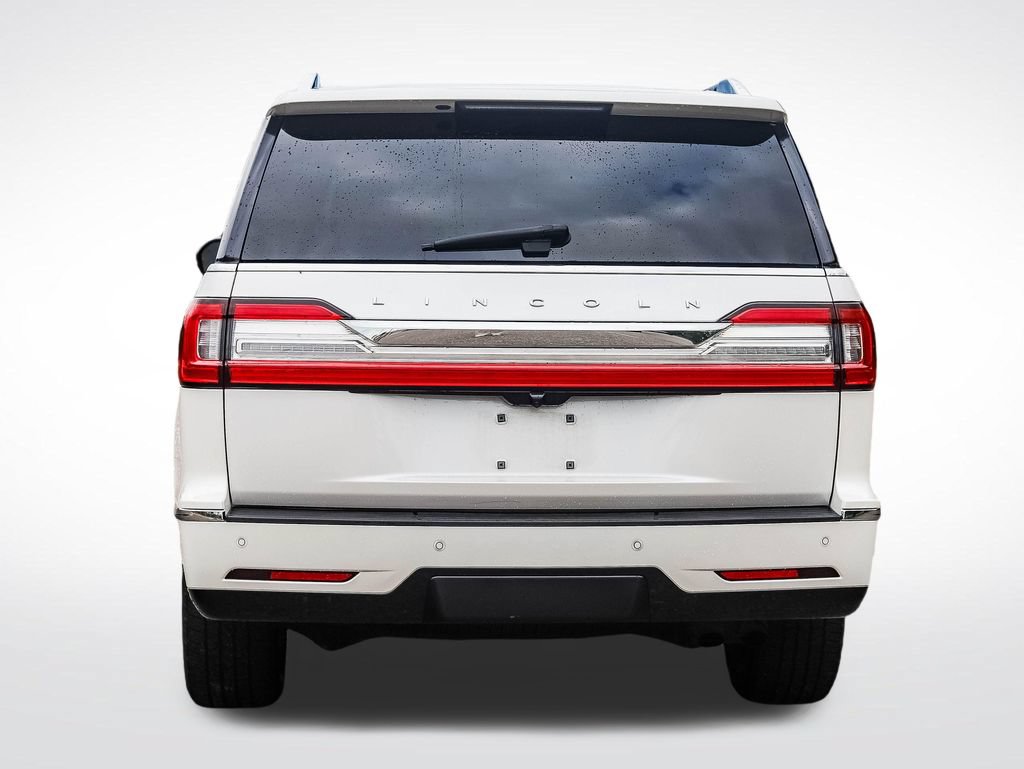 Used 2019 Lincoln Navigator Reserve AWD/4WD image 4