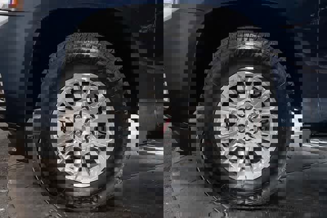 Used 2018 GMC Yukon SLE image 10