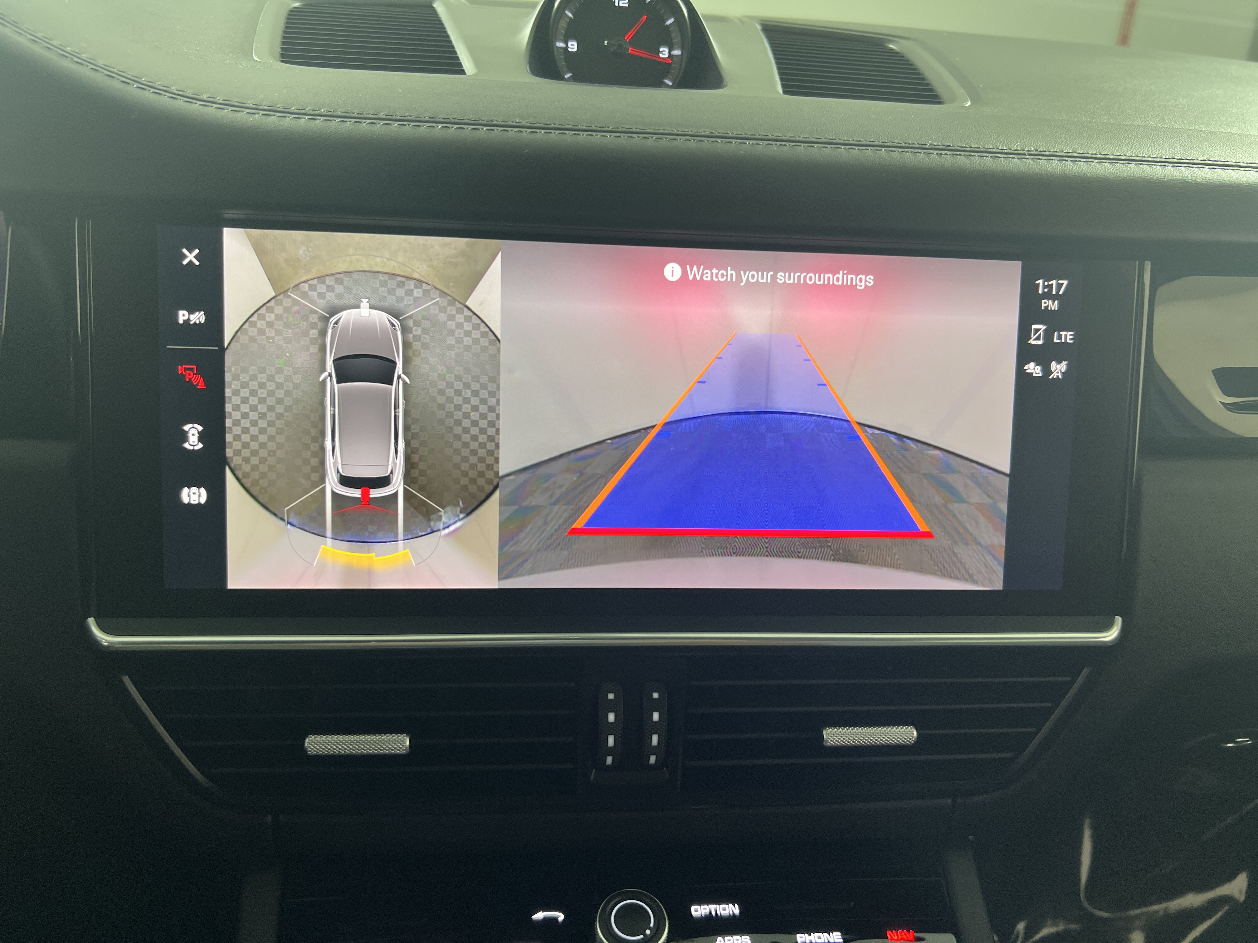 Certified 2023 Porsche Cayenne S AWD/4WD image 24