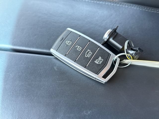Used 2019 Genesis G80 3.8 w/ Ultimate Package 03 AWD/4WD image 11