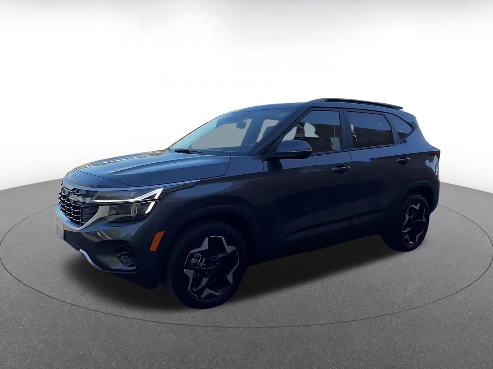 Used 2025 Kia Seltos S FWD image 8