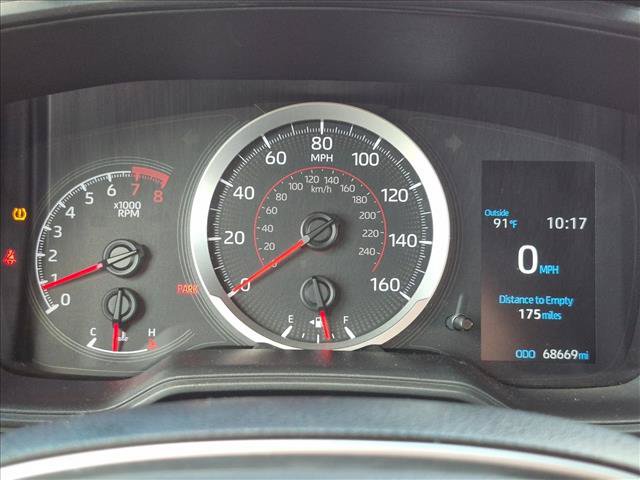 Used 2021 Toyota Corolla SE FWD image 3