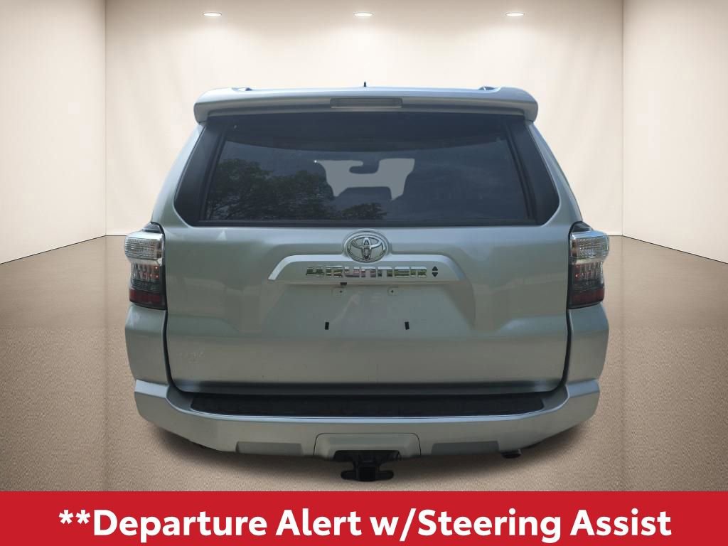 Used 2024 Toyota 4Runner SR5 AWD/4WD image 5