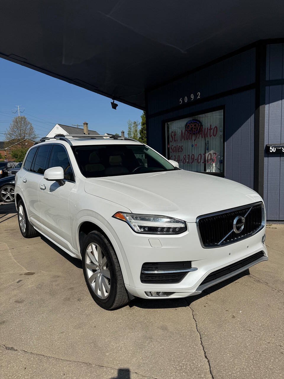 Used 2016 Volvo XC90 T6 Momentum
