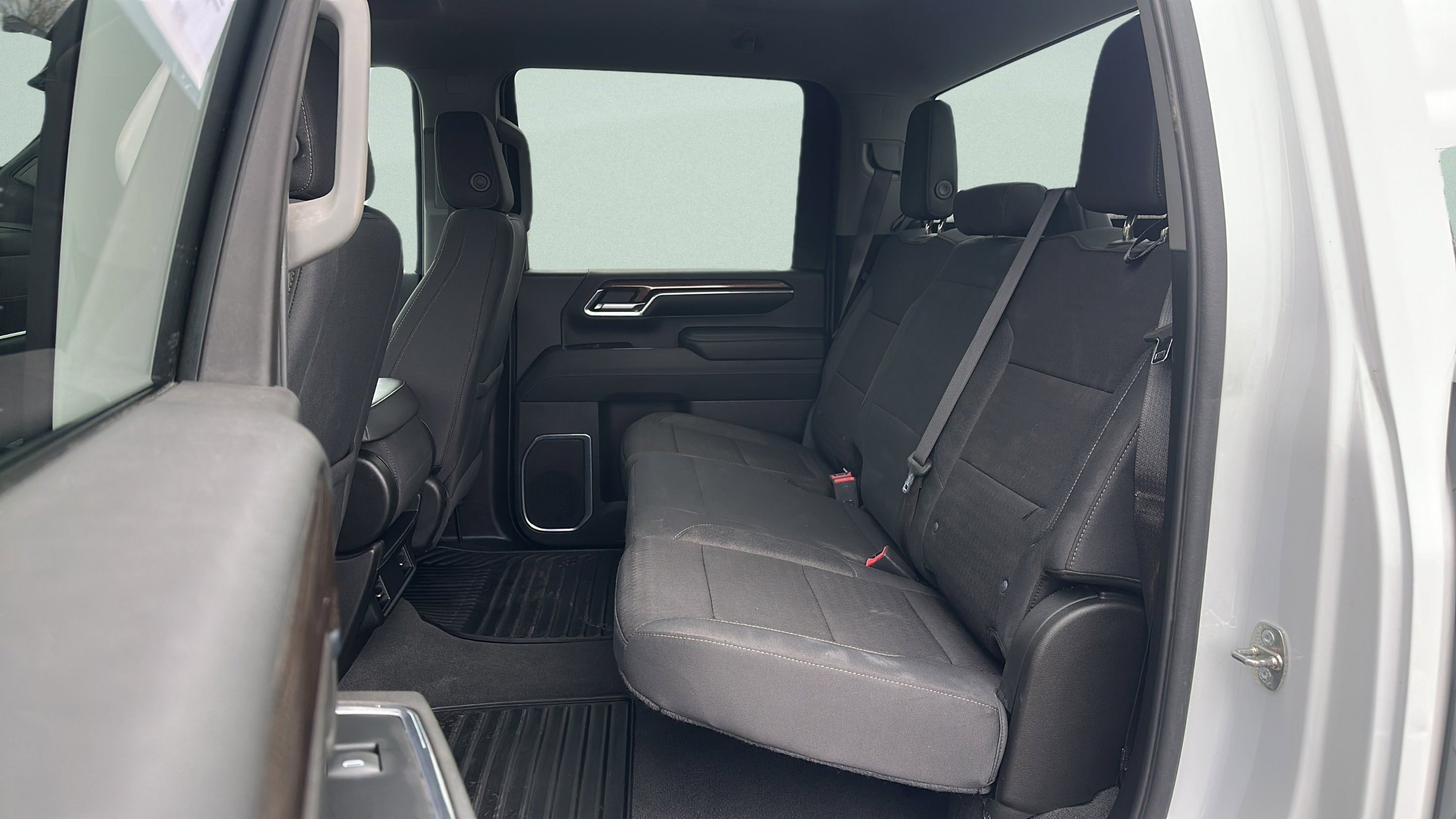 Used 2024 Chevrolet Silverado 2500 LT image 41