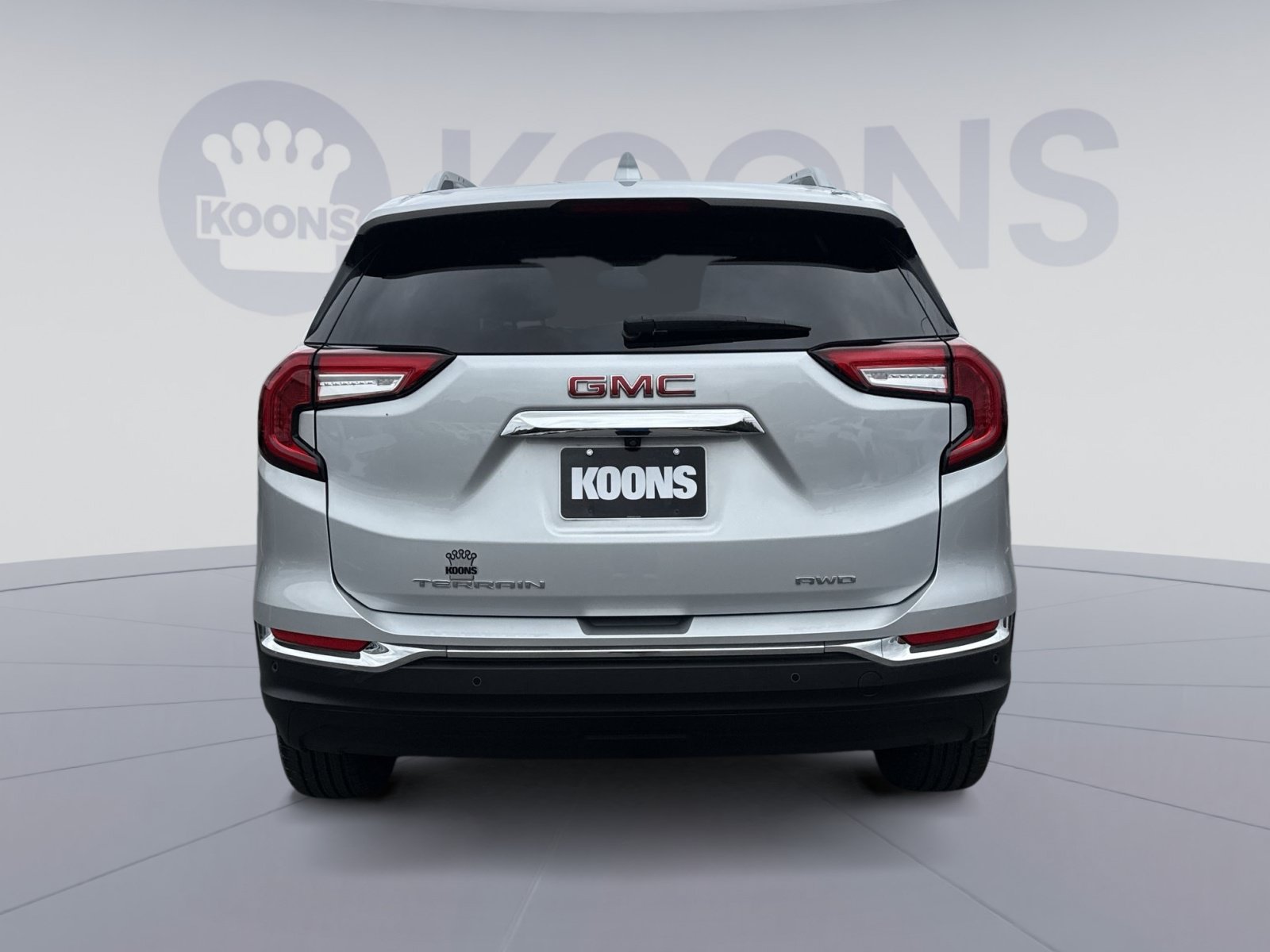 Certified 2022 GMC Terrain SLT w/ Tech Package AWD/4WD image 5