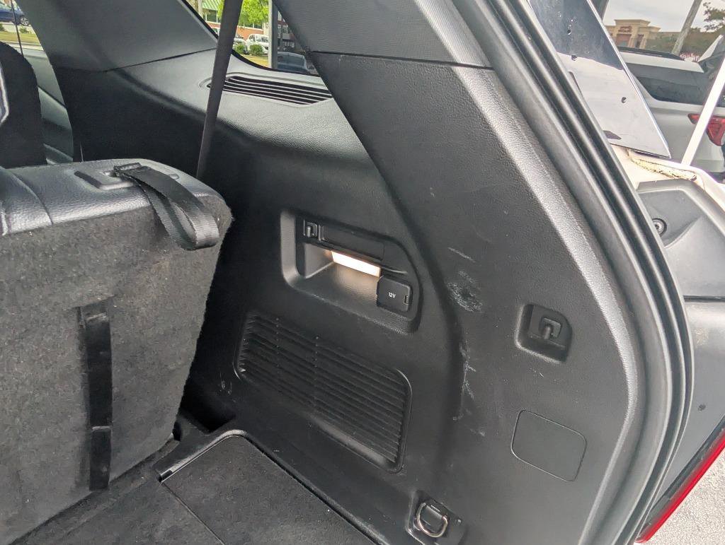 Used 2020 Ford Explorer XLT w/ Equipment Group 202A AWD/4WD image 51
